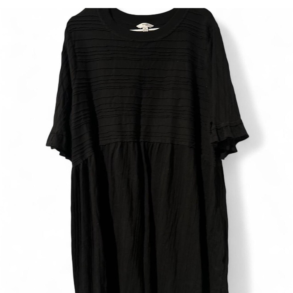 Terra & Sky Black mini dress with pleats and ruffles